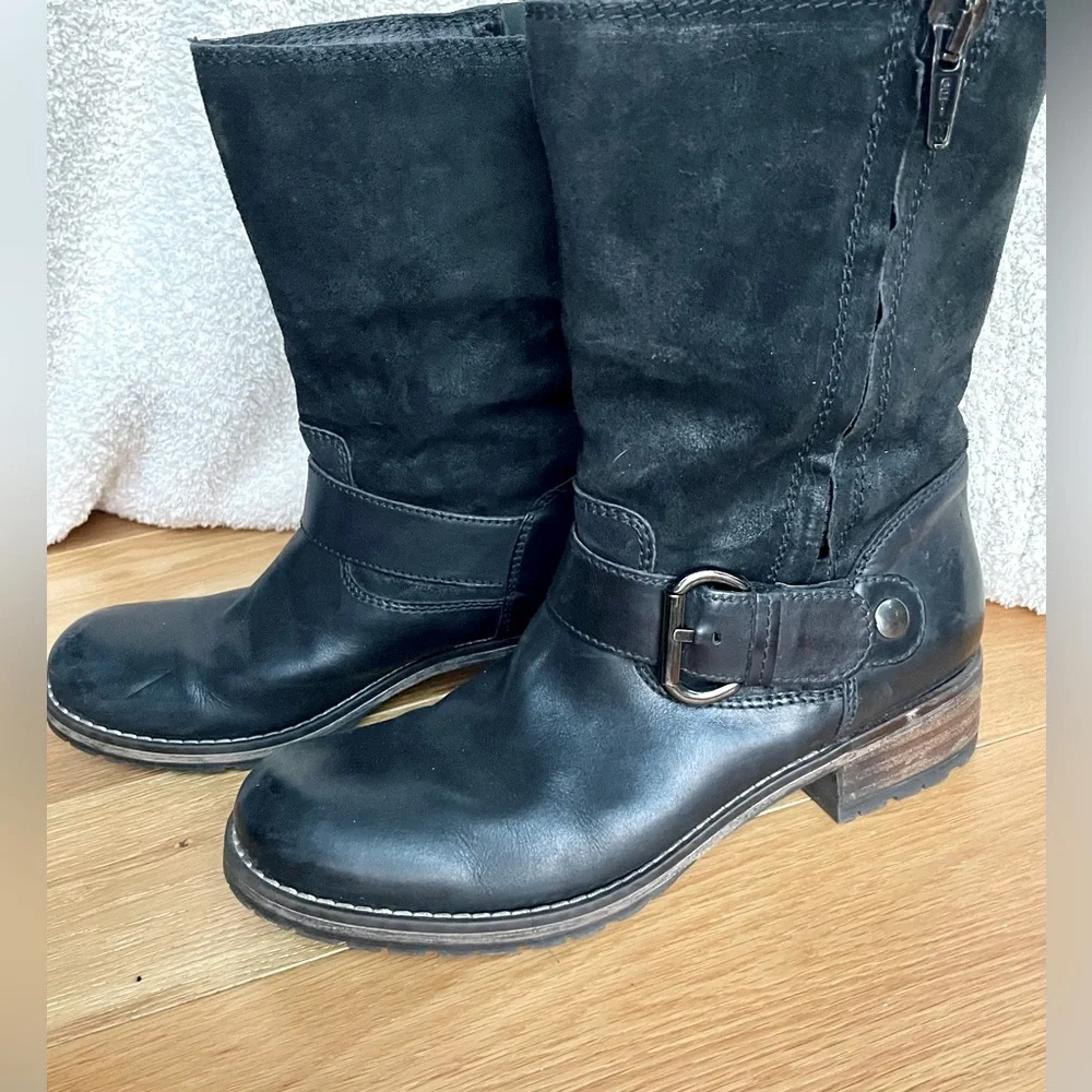 Clarks Majorca Isle leather side zip boots Sz 8 Wmns mid calf Black Moto Biker - Picture 2 of 11